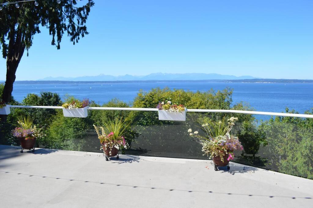 1-Bedroom Seaview Guesthouse On Seattle Luxury Estate With Views Of Olympic Mountains Exterior foto